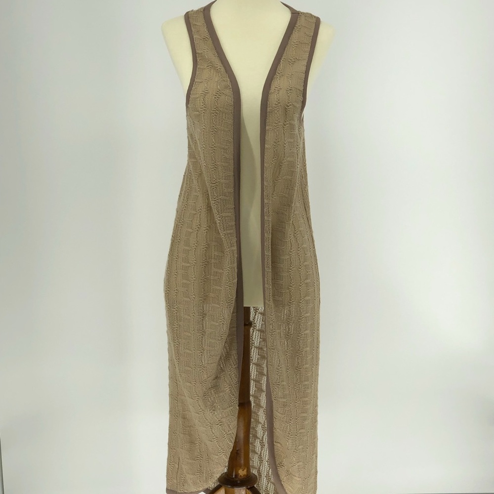 CLEARANCE 5 for $20 SALE L’Atiste loose knit long vest cardigan | F10010